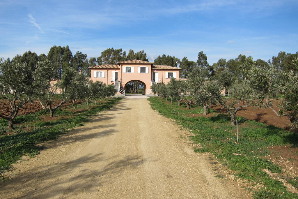 Agriturismo Pian Di Spille - Golf Villa Tarquinia Exterior foto